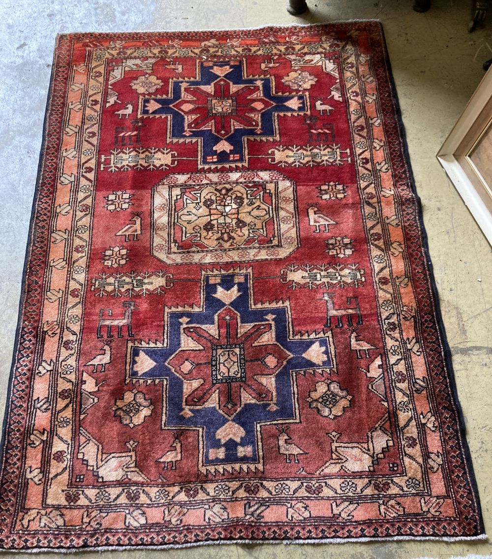 A Hamadan carpet, 160 x 110cm
